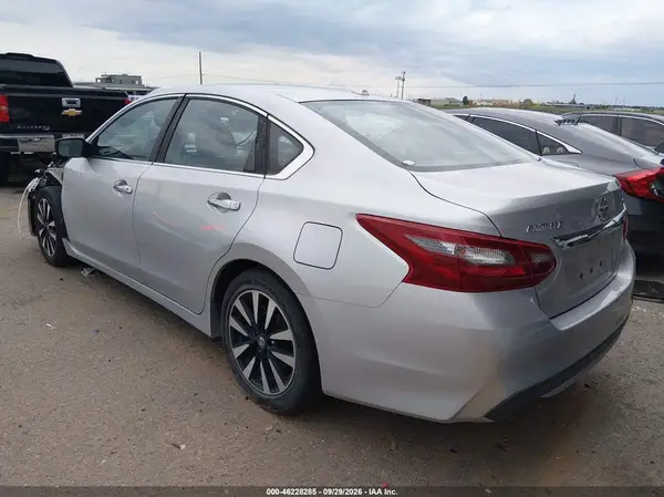 1N4AL3APXJC258850 — 2018 Nissan Altima, фото 3 с аукциона IAAI, Передняя часть