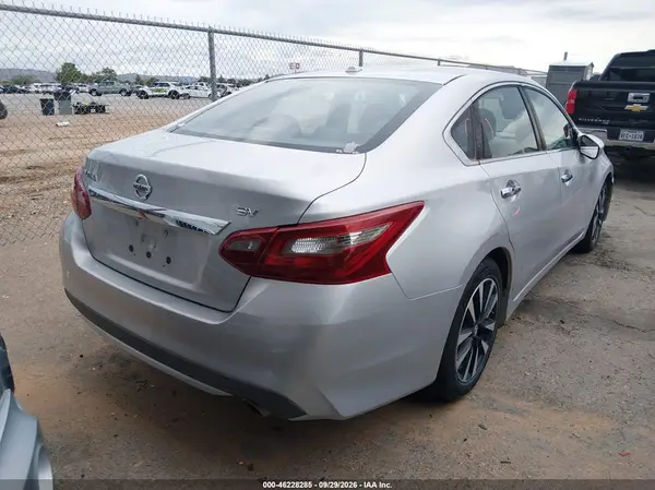 1N4AL3APXJC258850 — 2018 Nissan Altima, фото 4 с аукциона IAAI, Передняя часть