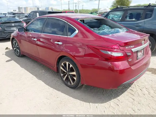 1N4AL3AP8JC121714 — 2018 Nissan Altima, фото 3 с аукциона IAAI, Град