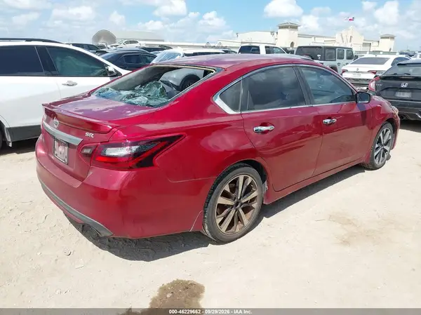 1N4AL3AP8JC121714 — 2018 Nissan Altima, фото 4 с аукциона IAAI, Град