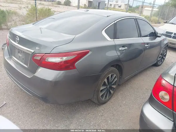 1N4AL3APXJC127062 — 2018 Nissan Altima, фото 4 с аукциона IAAI, Передняя часть