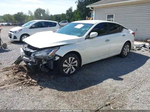 1N4BL4BVXKC248487 — 2019 Nissan Altima, фото 2 с аукциона IAAI 11.10.2026, Передняя часть