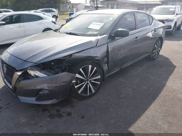 1N4BL4CVXKC136822 — 2019 Nissan Altima, фото 2 с аукциона IAAI, Передняя часть слева