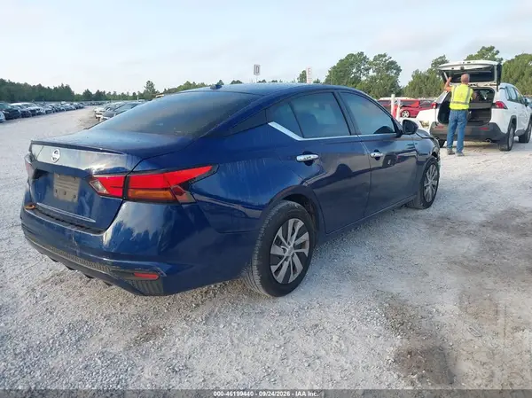 1N4BL4BV3KC227576 — 2019 Nissan Altima, фото 4 с аукциона IAAI, Передняя часть