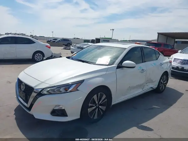 1N4BL4DVXKC135667 — 2019 Nissan Altima, фото 2 с аукциона IAAI, Левый бок
