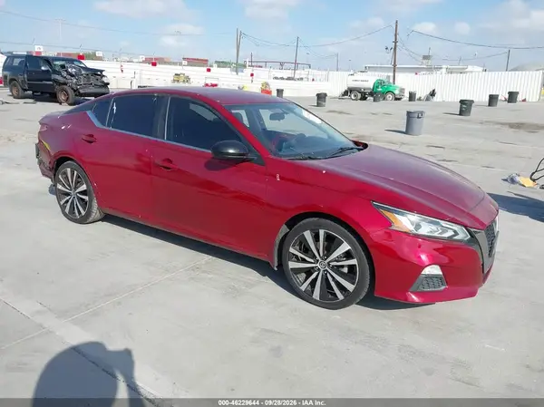 1N4BL4CV0KN320512 — 2019 Nissan Altima, Левый бок (Left Side), фото до ремонта