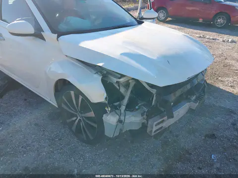 1N4BL4BV2KC128750 — 2019 Nissan Altima, Левая сторона, фото до ремонта