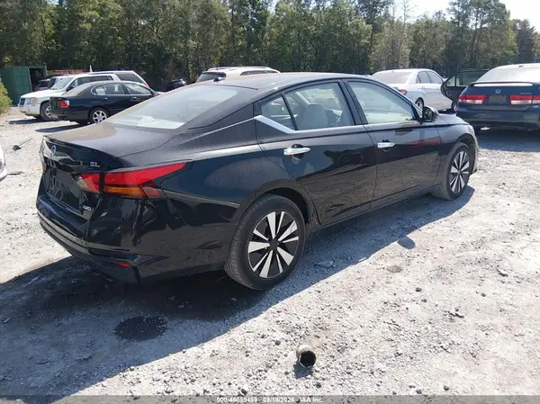 1N4BL4EW1LC214878 — 2020 Nissan Altima, фото 4 с аукциона IAAI 06.10.2026, Естественный износ