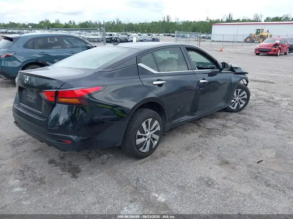 1N4BL4BVXLC271110 — 2020 Nissan Altima, фото 4 с аукциона IAAI, Повреждения со всех сторон