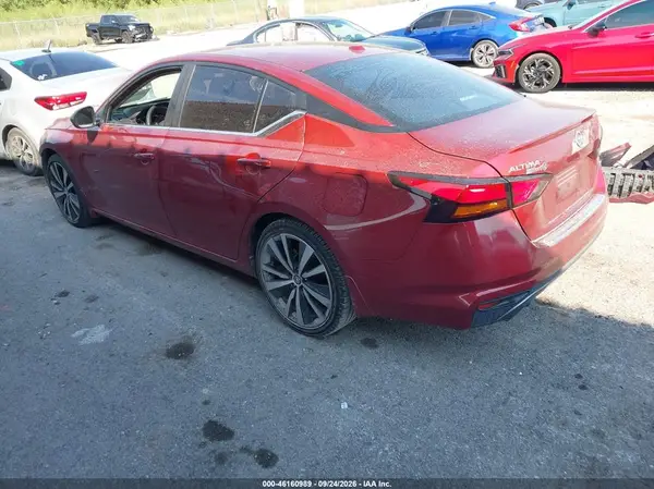 1N4BL4CV0LN321743 — 2020 Nissan Altima, фото 3 с аукциона IAAI, Передняя часть
