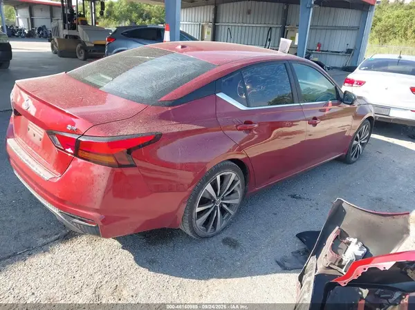1N4BL4CV0LN321743 — 2020 Nissan Altima, фото 4 с аукциона IAAI, Передняя часть