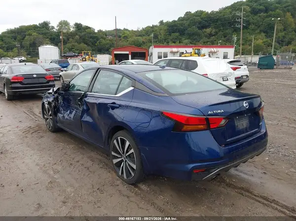 1N4BL4CW8LC141432 — 2020 Nissan Altima, фото 3 с аукциона IAAI 13.10.2026, Левый бок