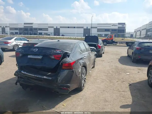 1N4BL4FV5LN300351 — 2020 Nissan Altima, фото 4 с аукциона IAAI, Биологическая или химическая опасность