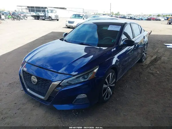 1N4BL4CV0LC134112 — 2020 Nissan Altima, фото 2 с аукциона IAAI, Левый бок