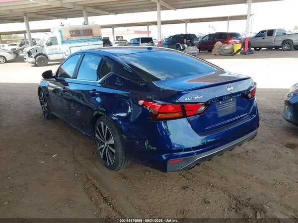 1N4BL4CV0LC134112 — 2020 Nissan Altima, фото 3 с аукциона IAAI, Левый бок