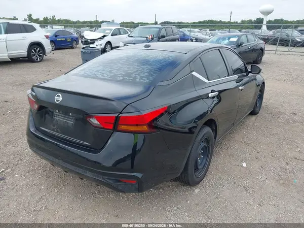 1N4BL4BV2LN306839 — 2020 Nissan Altima, фото 4 с аукциона IAAI, Передняя часть слева