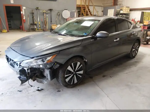 1N4BL4EV7LC243177 — 2020 Nissan Altima, фото 2 с аукциона IAAI 11.10.2026, Передняя часть