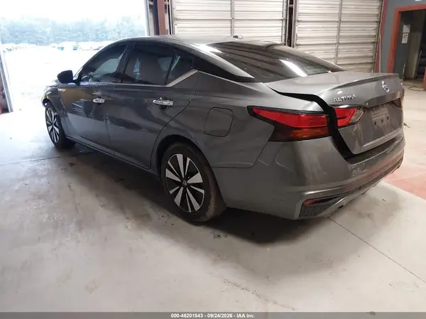 1N4BL4EV7LC243177 — 2020 Nissan Altima, фото 3 с аукциона IAAI 11.10.2026, Передняя часть