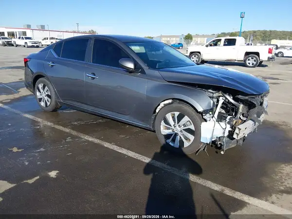 1N4BL4BV3LC156882 — 2020 Nissan Altima, Передняя часть (Front End), фото до ремонта