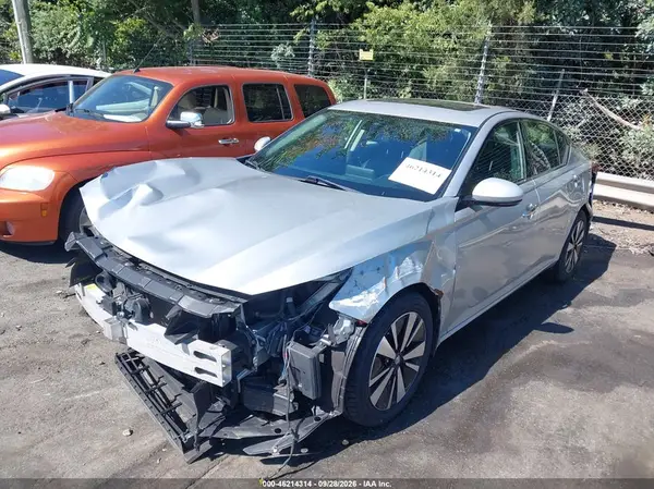 1N4BL4EW1LC125487 — 2020 Nissan Altima, фото 2 с аукциона IAAI, Передняя часть справа