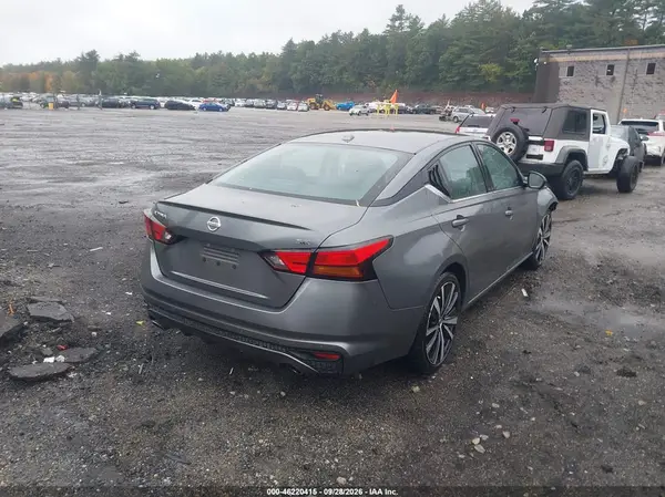 1N4BL4CV6LC129237 — 2020 Nissan Altima, фото 4 с аукциона IAAI, Передняя часть справа