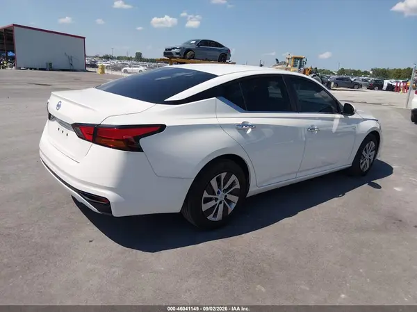 1N4BL4BV2MN347361 — 2021 Nissan Altima, фото 4 с аукциона IAAI 07.10.2026, Естественный износ