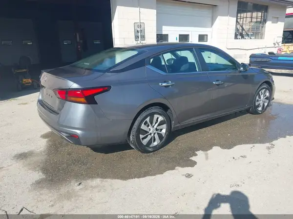 1N4BL4BV1MN393361 — 2021 Nissan Altima, фото 4 с аукциона IAAI 05.10.2026, Естественный износ