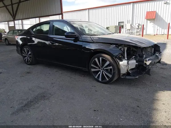 1N4BL4CV3MN306655 — 2021 Nissan Altima, Передняя часть (Front End), фото до ремонта