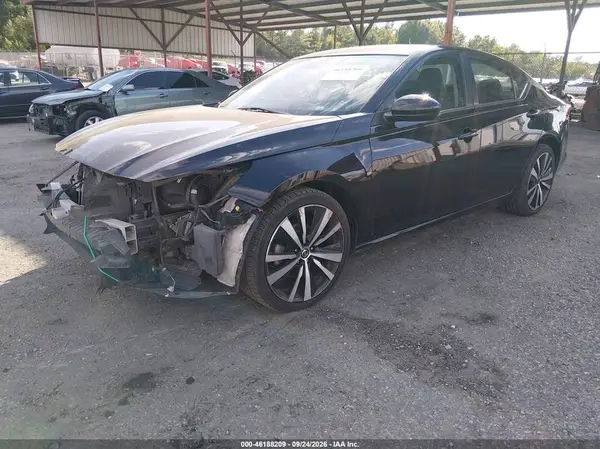 1N4BL4CV3MN306655 — 2021 Nissan Altima, фото 2 с аукциона IAAI, Передняя часть