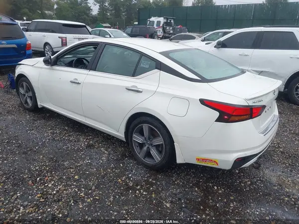 1N4BL4DV9MN409433 — 2021 Nissan Altima, фото 3 с аукциона IAAI, Передняя часть