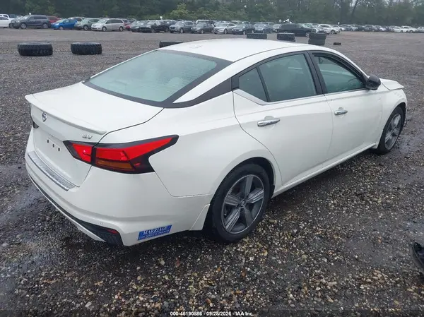 1N4BL4DV9MN409433 — 2021 Nissan Altima, фото 4 с аукциона IAAI, Передняя часть
