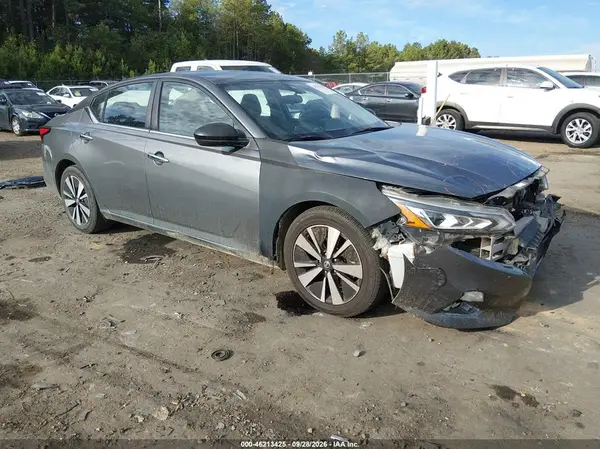 1N4BL4DV4MN306727 — 2021 Nissan Altima, Передняя часть (Front End), фото до ремонта