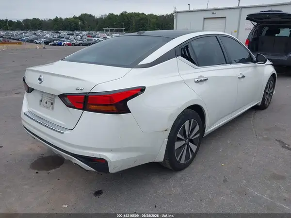 1N4BL4DV0MN393056 — 2021 Nissan Altima, фото 4 с аукциона IAAI, Передняя часть