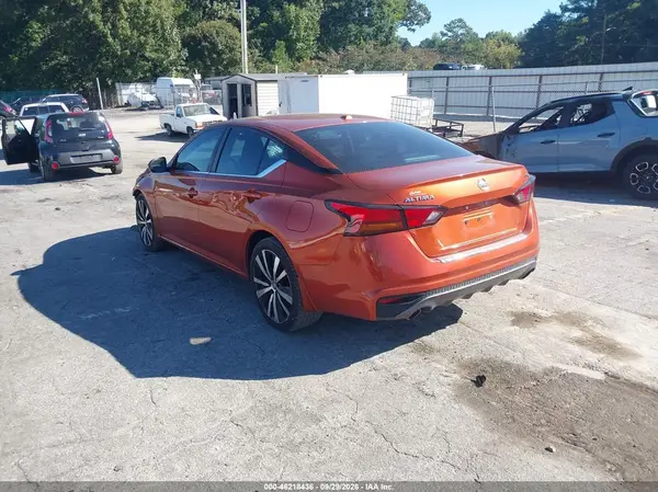 1N4BL4CV4MN317941 — 2021 Nissan Altima, фото 3 с аукциона IAAI, Передняя часть