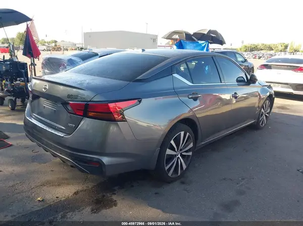 1N4BL4CW7NN388657 — 2022 Nissan Altima, фото 4 с аукциона IAAI 15.10.2026, Передняя часть