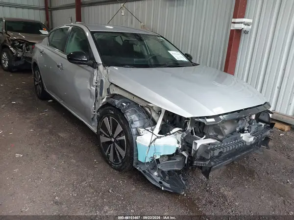 1N4BL4DV4NN382885 — 2022 Nissan Altima, Передняя часть (Front End), фото до ремонта