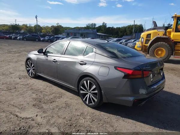 1N4BL4CV2NN385575 — 2022 Nissan Altima, фото 3 с аукциона IAAI, Передняя часть справа
