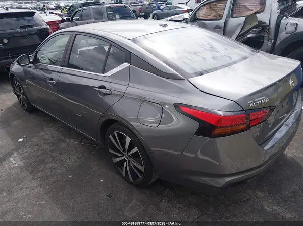 1N4BL4CVXNN334888 — 2022 Nissan Altima, фото 3 с аукциона IAAI, Не указано