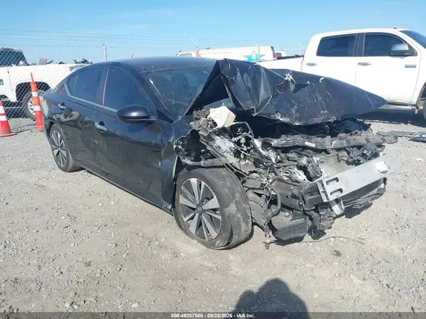 1N4BL4DV3NN319714 — 2022 Nissan Altima, Передняя часть (Front End), фото до ремонта