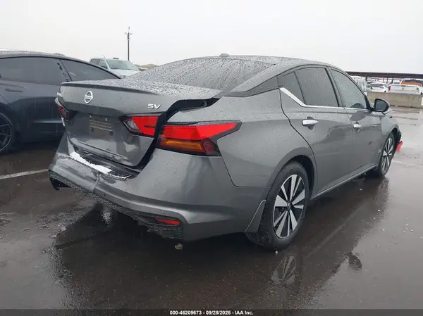 1N4BL4DV2NN413633 — 2022 Nissan Altima, фото 4 с аукциона IAAI, Передняя часть справа