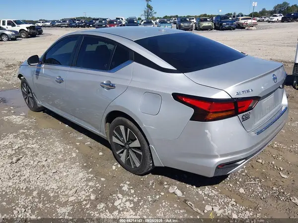 1N4BL4DW3NN404562 — 2022 Nissan Altima, фото 3 с аукциона IAAI, Передняя часть