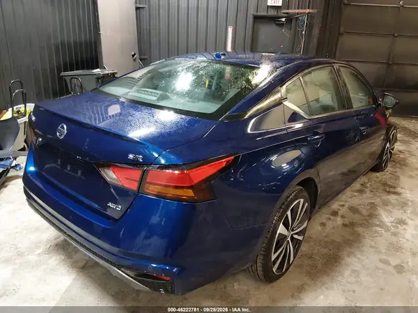 1N4BL4CW1NN372907 — 2022 Nissan Altima, фото 4 с аукциона IAAI, Передняя часть