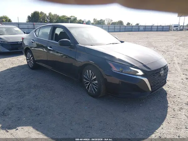 1N4BL4DV4PN369153 — 2023 Nissan Altima, Передняя часть слева (Left Front), фото до ремонта