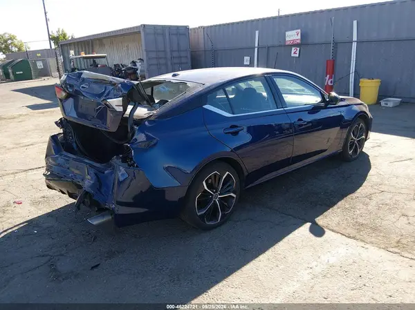1N4BL4CV0PN331520 — 2023 Nissan Altima, фото 4 с аукциона IAAI, Задняя часть