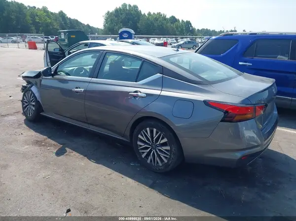 1N4BL4DV3RN402887 — 2024 Nissan Altima, фото 3 с аукциона IAAI 14.10.2026, Передняя часть слева