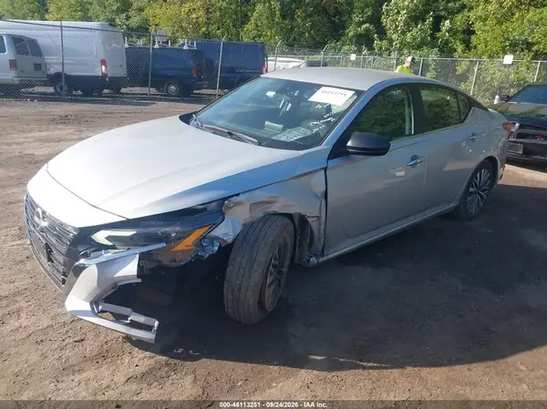 1N4BL4DV3RN351231 — 2024 Nissan Altima, фото 2 с аукциона IAAI, Передняя часть слева