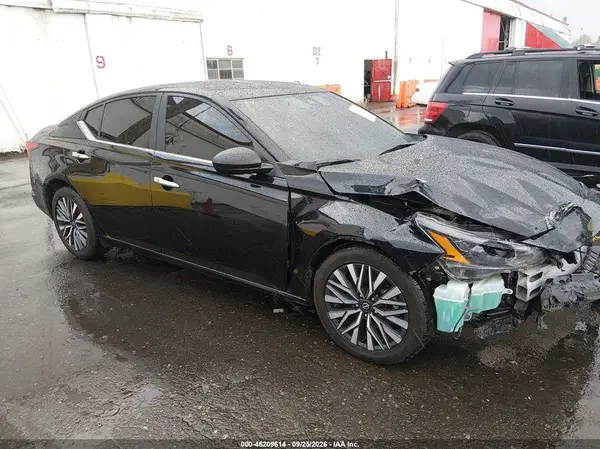 1N4BL4DV6RN305862 — 2024 Nissan Altima, Передняя часть (Front End), фото до ремонта