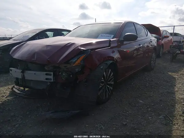 1N4BL4DV0RN338095 — 2024 Nissan Altima, фото 2 с аукциона IAAI, Передняя часть