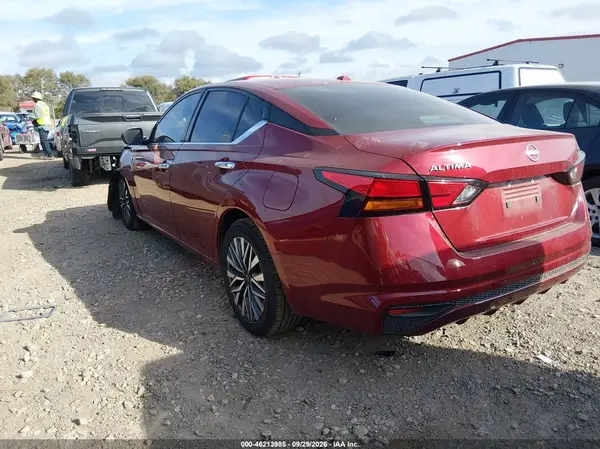 1N4BL4DV0RN338095 — 2024 Nissan Altima, фото 3 с аукциона IAAI, Передняя часть