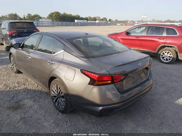 1N4BL4DV0RN381934 — 2024 Nissan Altima, фото 3 с аукциона IAAI, Повреждения со всех сторон